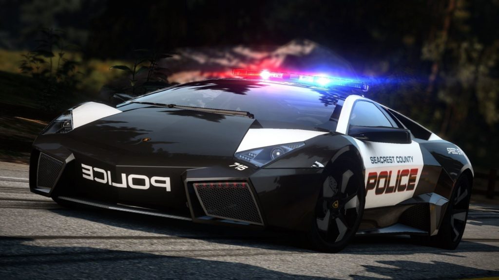 Полицейская машина Need For Speed Hot Pursuit 2010
